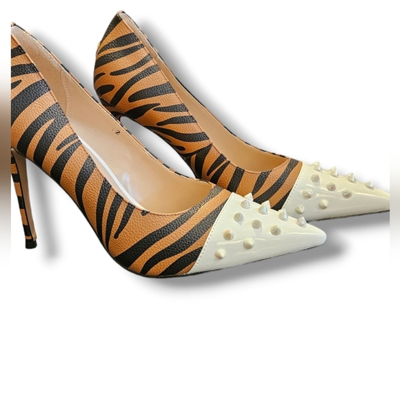 Animal print studded heels - Picture 7 of 9
